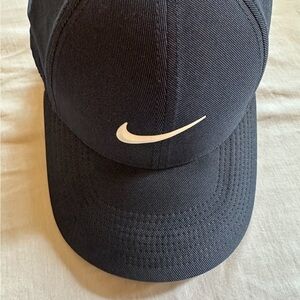 Nike dry fit, Legacy golf hat, heathered blue unisex